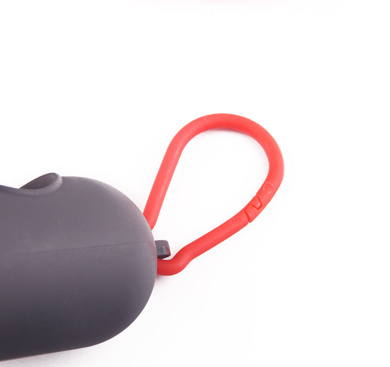 Rio’s Handy Poop Dispenser
